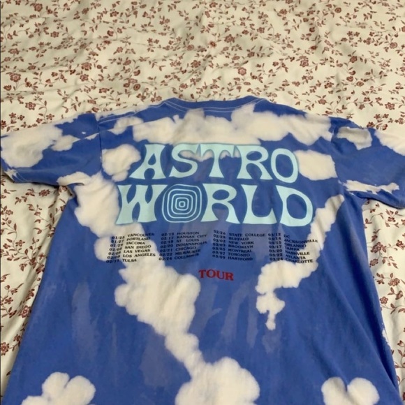 Astroworld Astronaut Tour T-Shirt - Picture 3 of 3